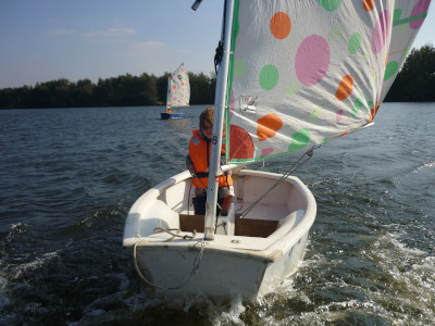 Jolle auf See